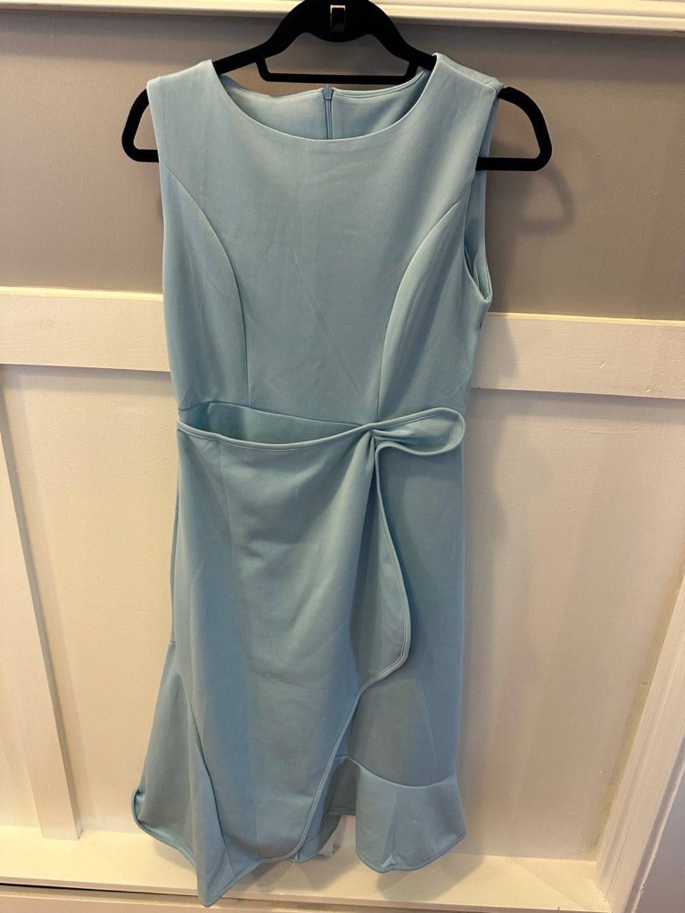 Sleeveless Light Blue Tie-Waist Midi Dress size S NEVER BEEN WORN